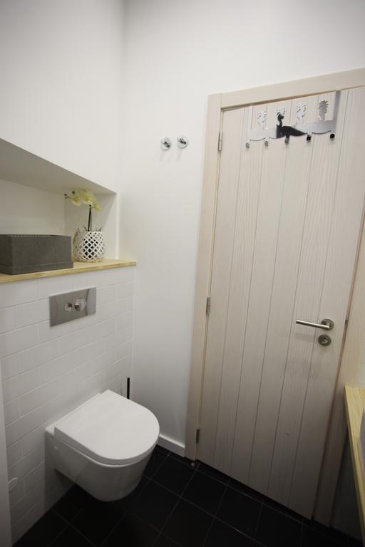 Charming Bairro Alto Apartment Lisbon