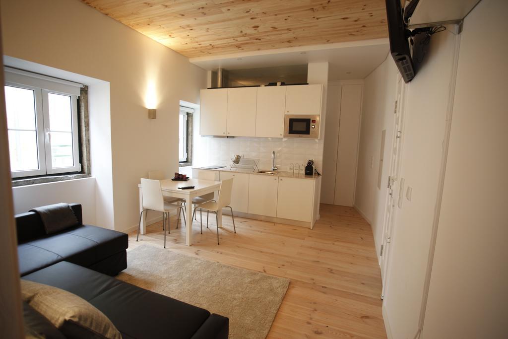 Charming Bairro Alto Apartment Lisbon