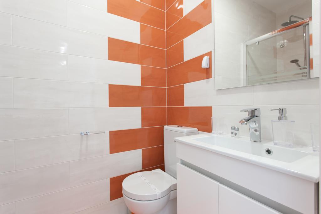 White Tiles In Center Apartment *