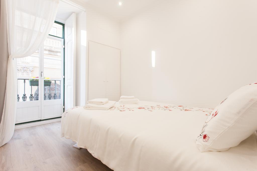 White Tiles In Center Apartment