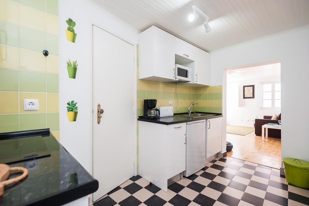 Castelo Terrace Apartment Lisbon