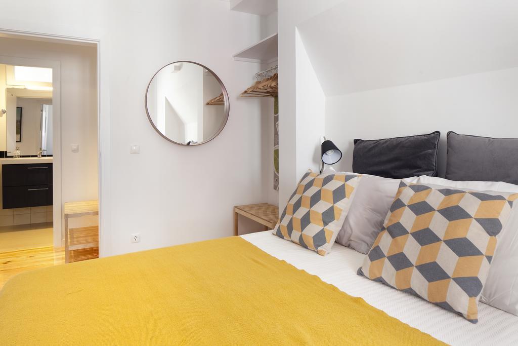 Vintage Flat With Garden | Principe Real | Apartment Lisbon