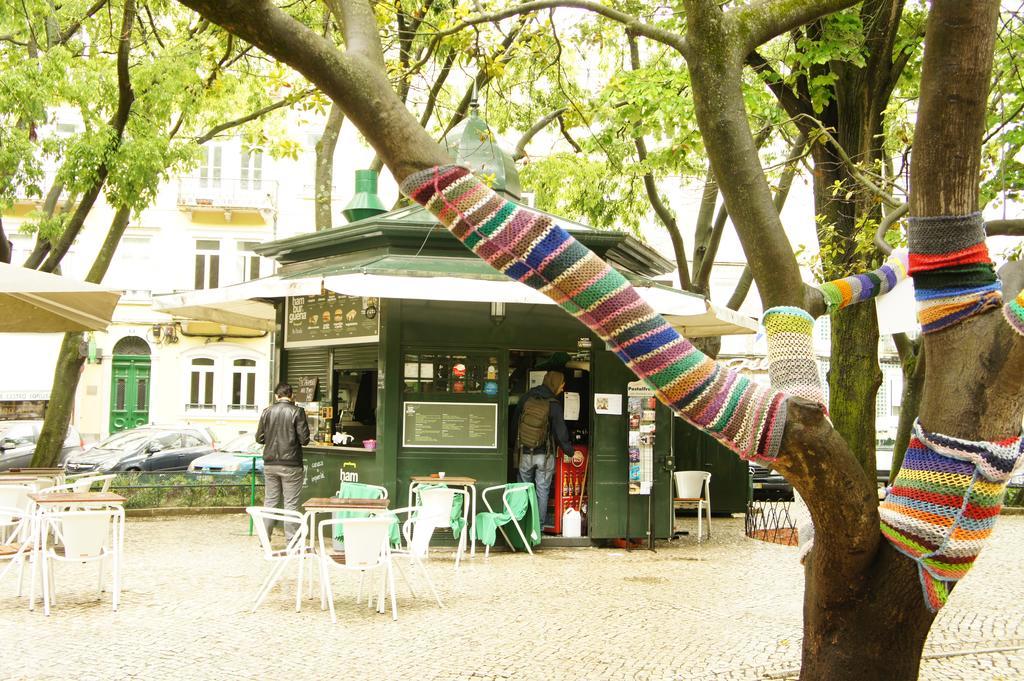 Charming Tram 28 *