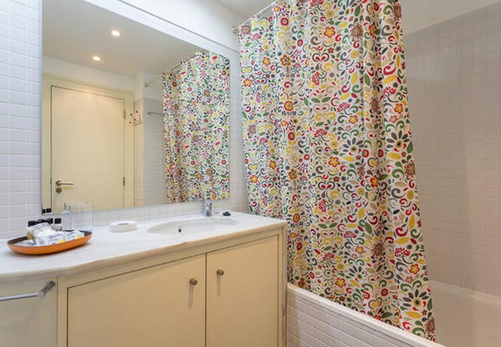 Apartment The Day Tripper At Chiado *