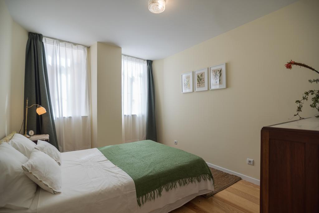 Little River View Triplex In Alfama * Lisbon