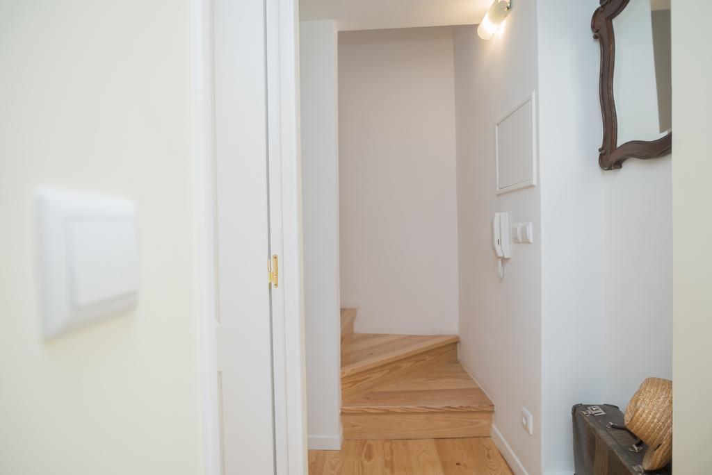 Apartment Little River View Triplex In Alfama