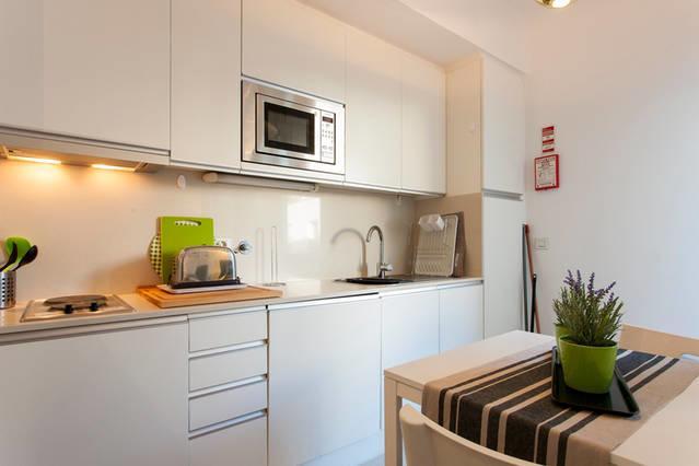 Santa Catarina - No Centro Da Com Garagem, Perto Do Timeout Market Apartment Lisbon