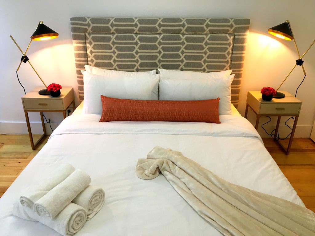 Finestay Palace Homestay