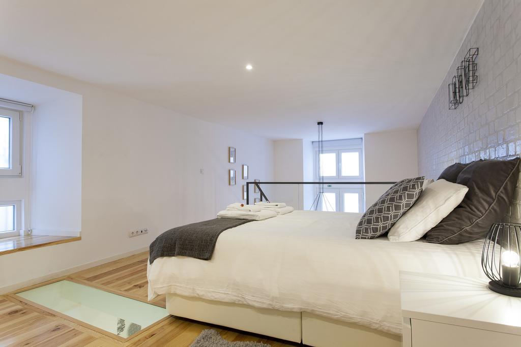 Modern Loft In Bica -jj Apartment