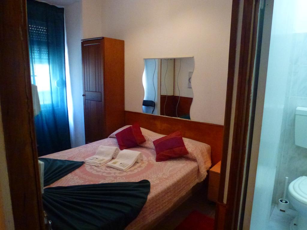 Guest house Hospedaria D. Damelio Lisbon