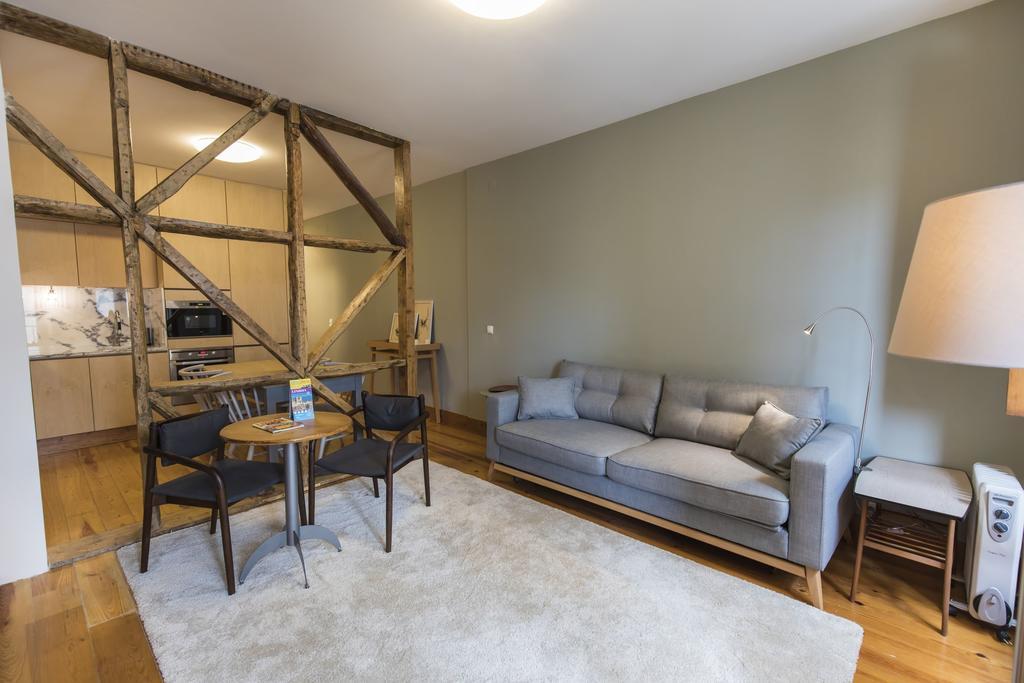Apartment Rustic Flat At Lisbon's Heart *