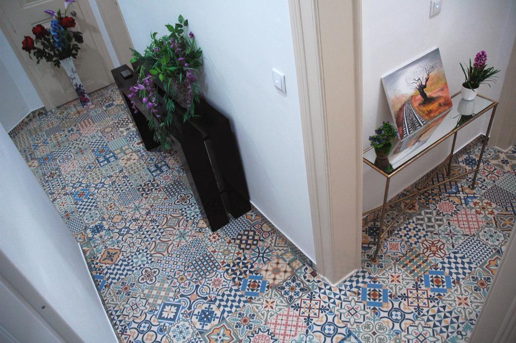 Welcome House - Self Service *