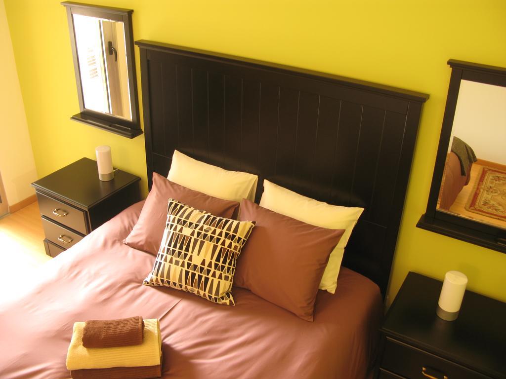 Airport Apartment *