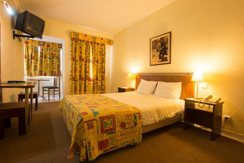Holiday Express & - Principe Real By Ihg Hotel Lisbon