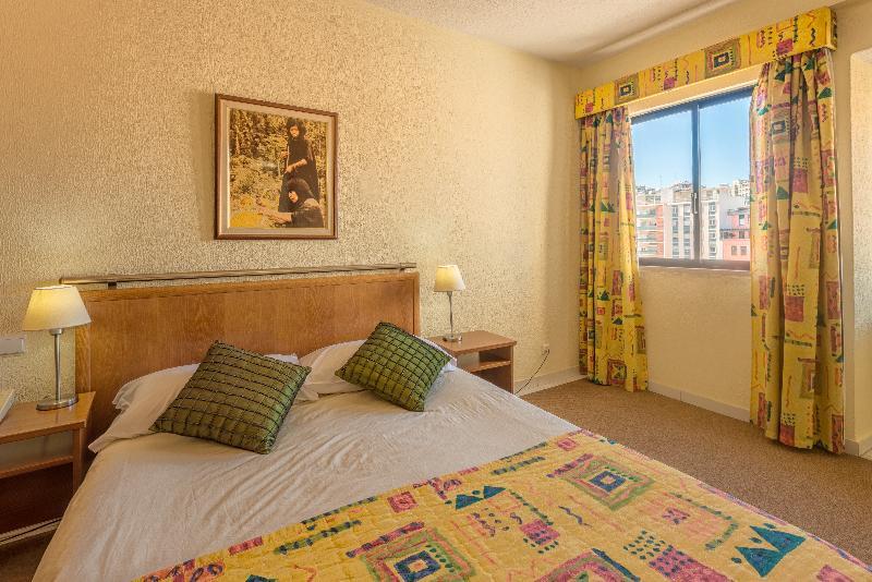 Holiday Express & - Principe Real By Ihg 3* Lisbon