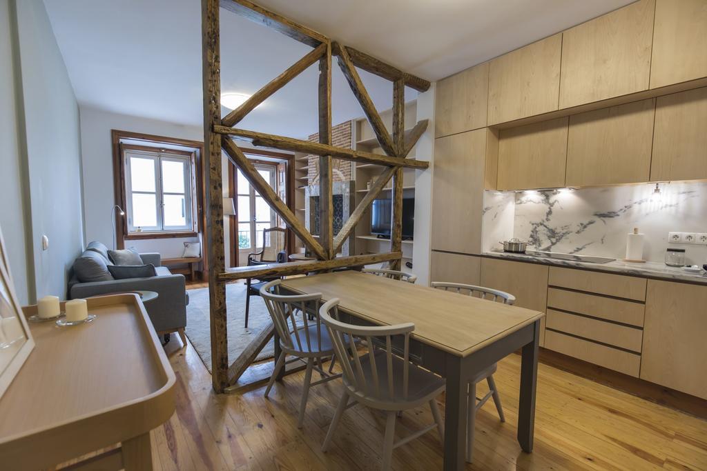 Apartment Rustic Flat At Lisbon's Heart *