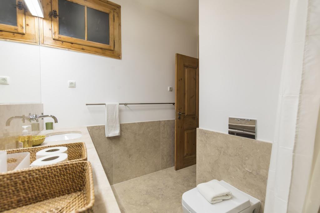 Apartment Rustic Flat At Lisbon's Heart *