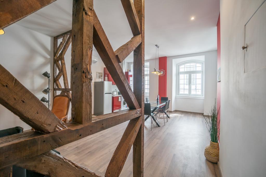 Cais Do Sodre - Nearby Pink Street, Time Out Market By Ld *