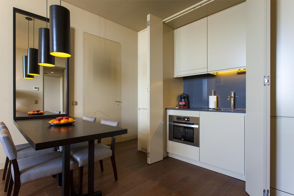 Joivy Downtown Market Apartment Lisbon