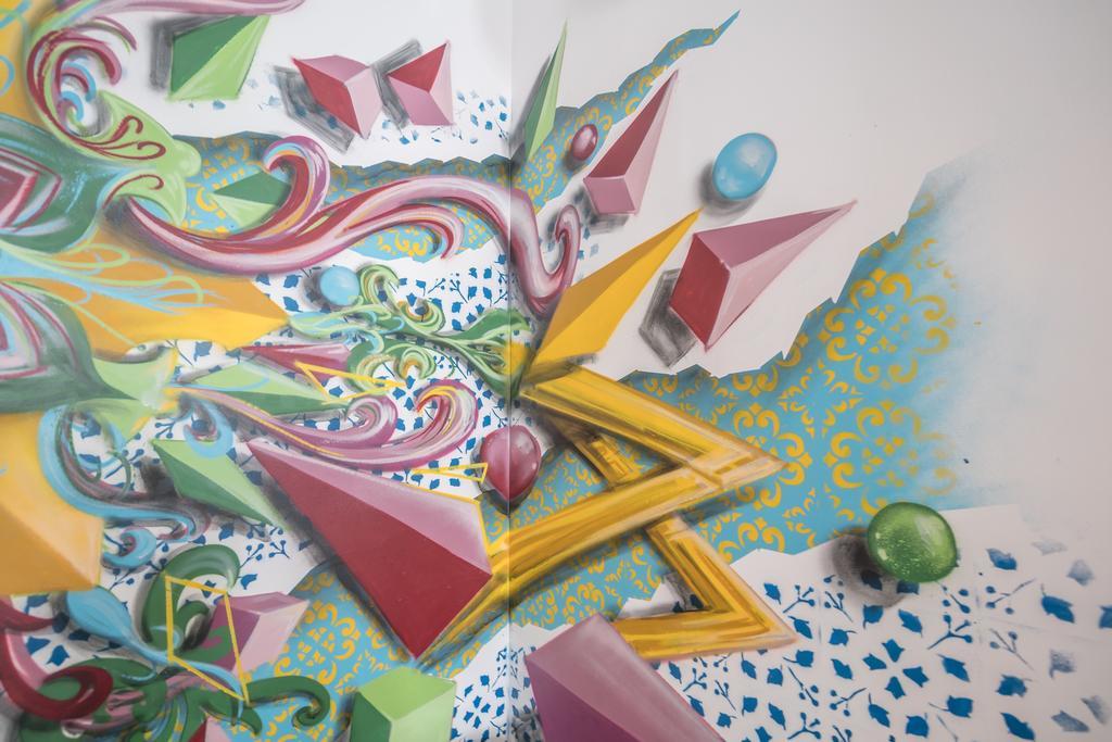 Cais Do Sodre - Nearby Pink Street, Time Out Market By Ld