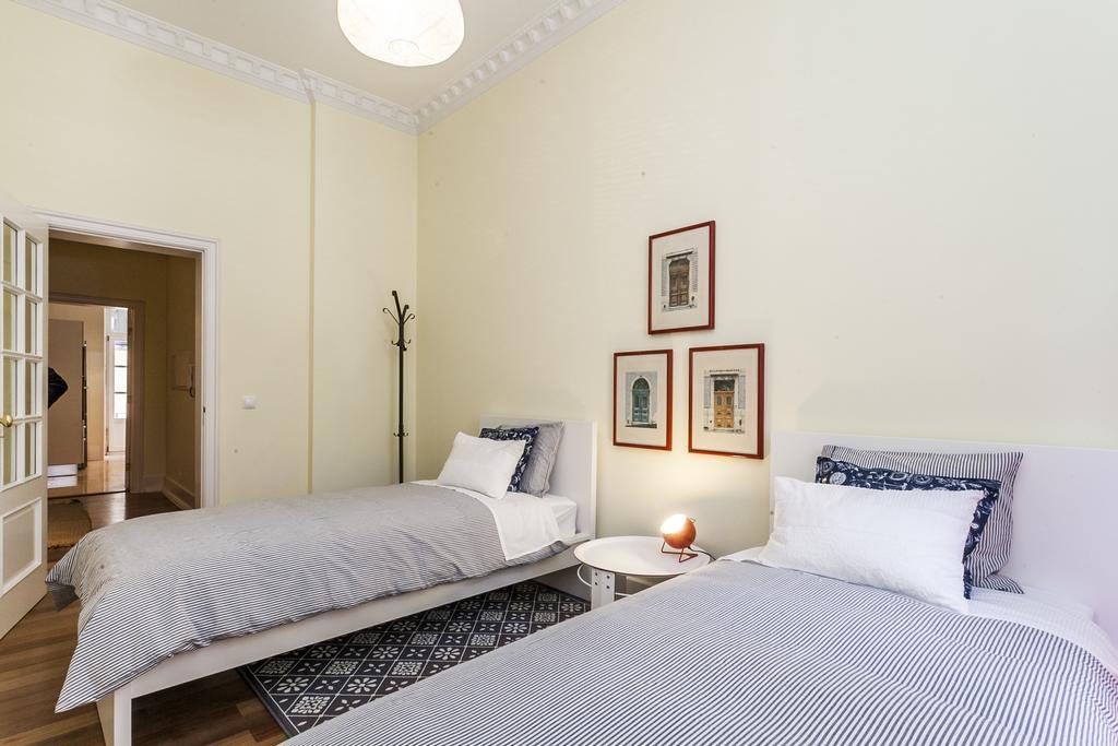 Lxway Rua Da Madalena Apartment Lisbon