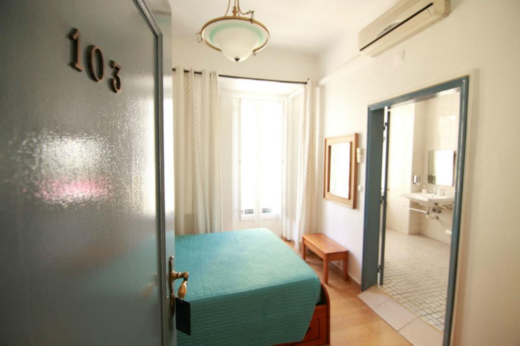 Residencial Joao Xxi 3*