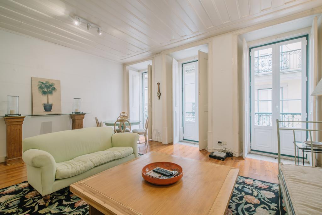 Apartment Camoes Deluxe Bairro Alto *