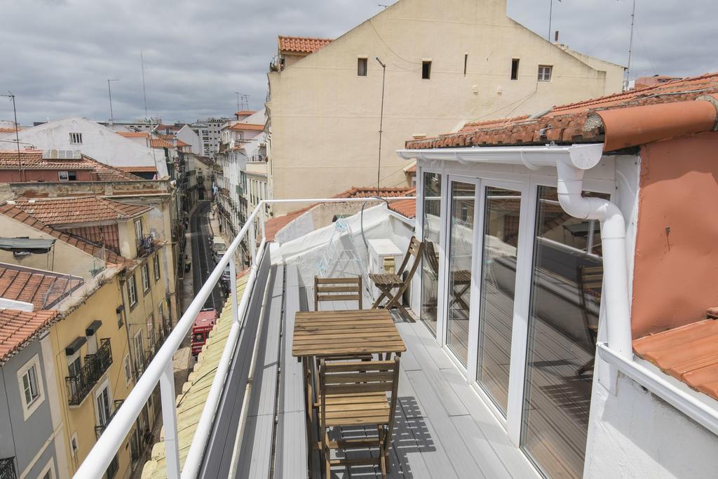 Lovelystay Rooftop Duplex In Sao Bento Lisbon