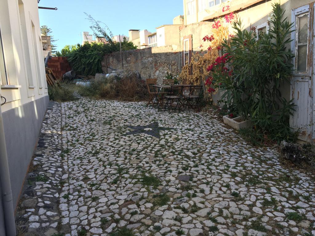 Apartment The Back Yard Nest Lisbon