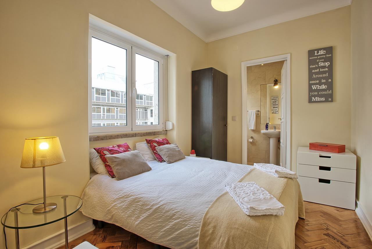 Almirante Floor / Almirante Reis Avenue * Lisboa