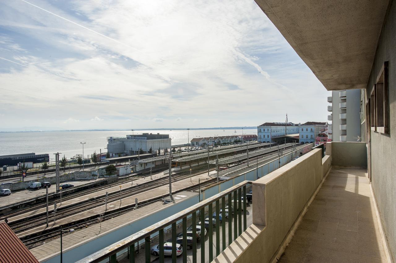 Apolonia 30 Guests Balconies Lisbon
