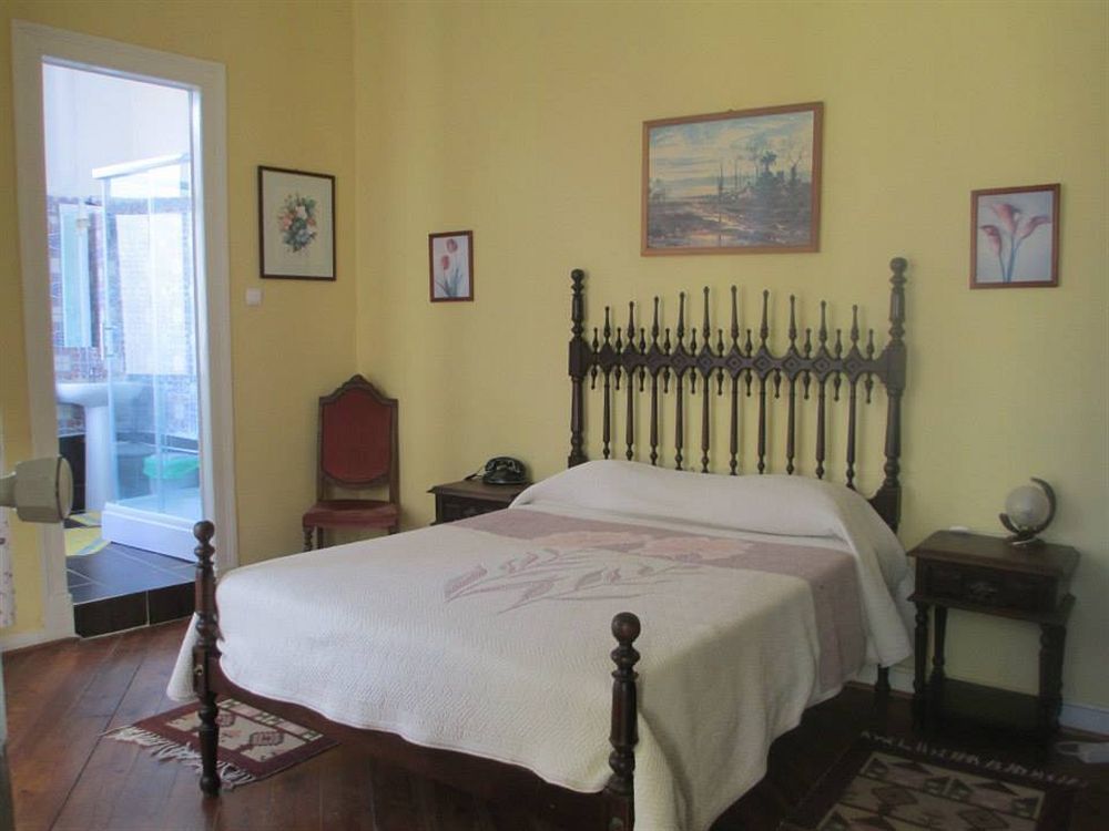Hostel Pensao Sao Joao Da Praca Lisbon