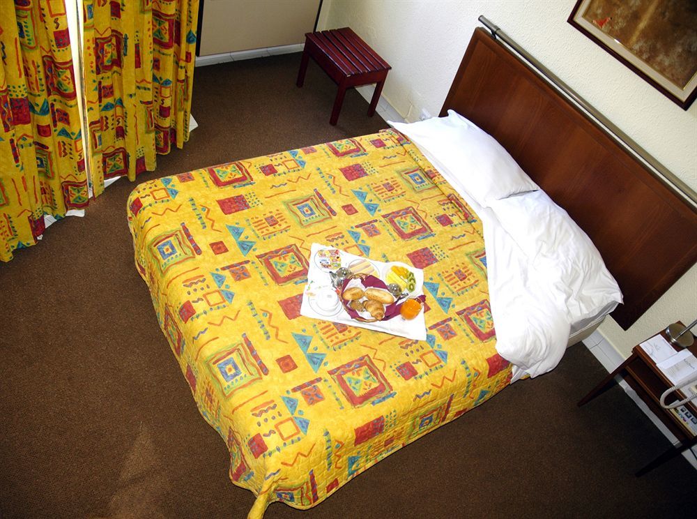 Holiday Express & - Principe Real By Ihg Hotel 3*