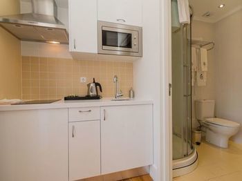 Restauradores Apartment Lisbon