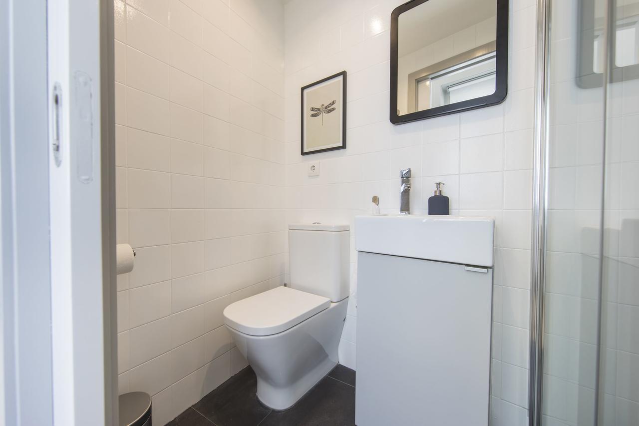 Lovelystay Saudade Studio Lisbon's Narrowest Building Apartment Lisbon