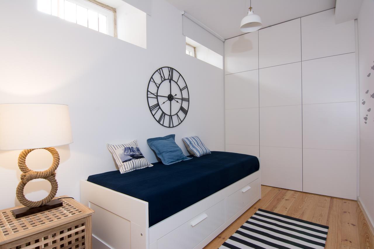Apartment Casa Do Castelo 1- Work Or Relax In The Historic Heart Of Lisbon!