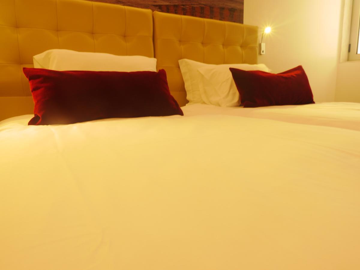 Aparthotel & By 3*