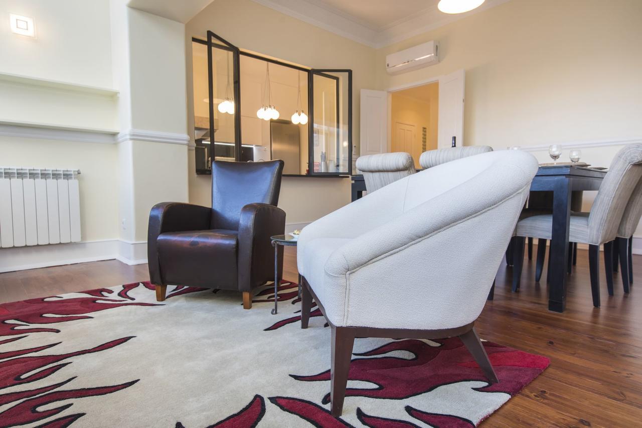 Spacious 4bdr River View Apartment Lisbon