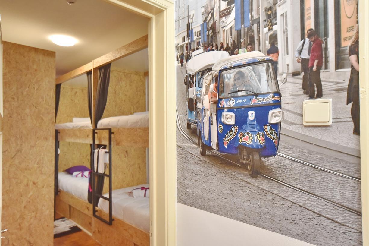 Tuk Tuk Hostel