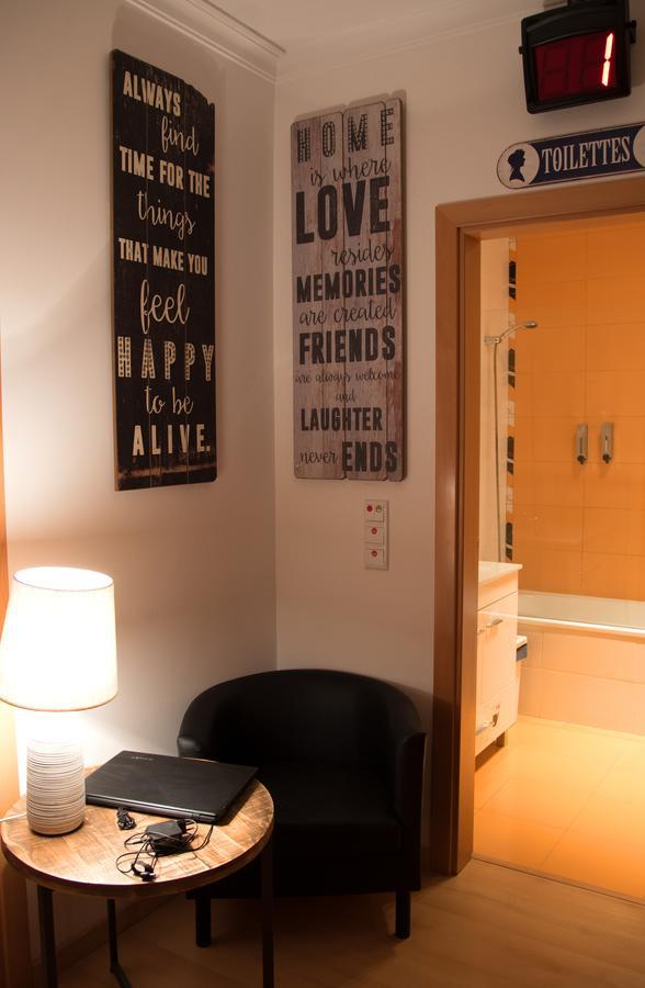Hostel Host Bell Rooms&suites *