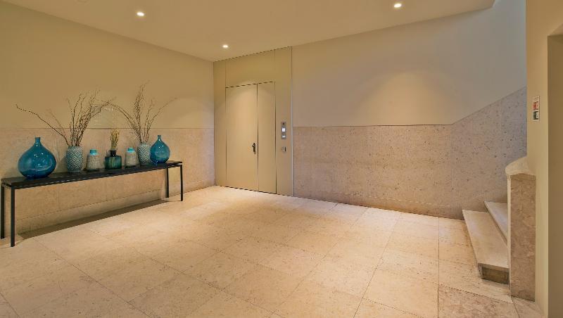Five Stars 8 Building Apartamento