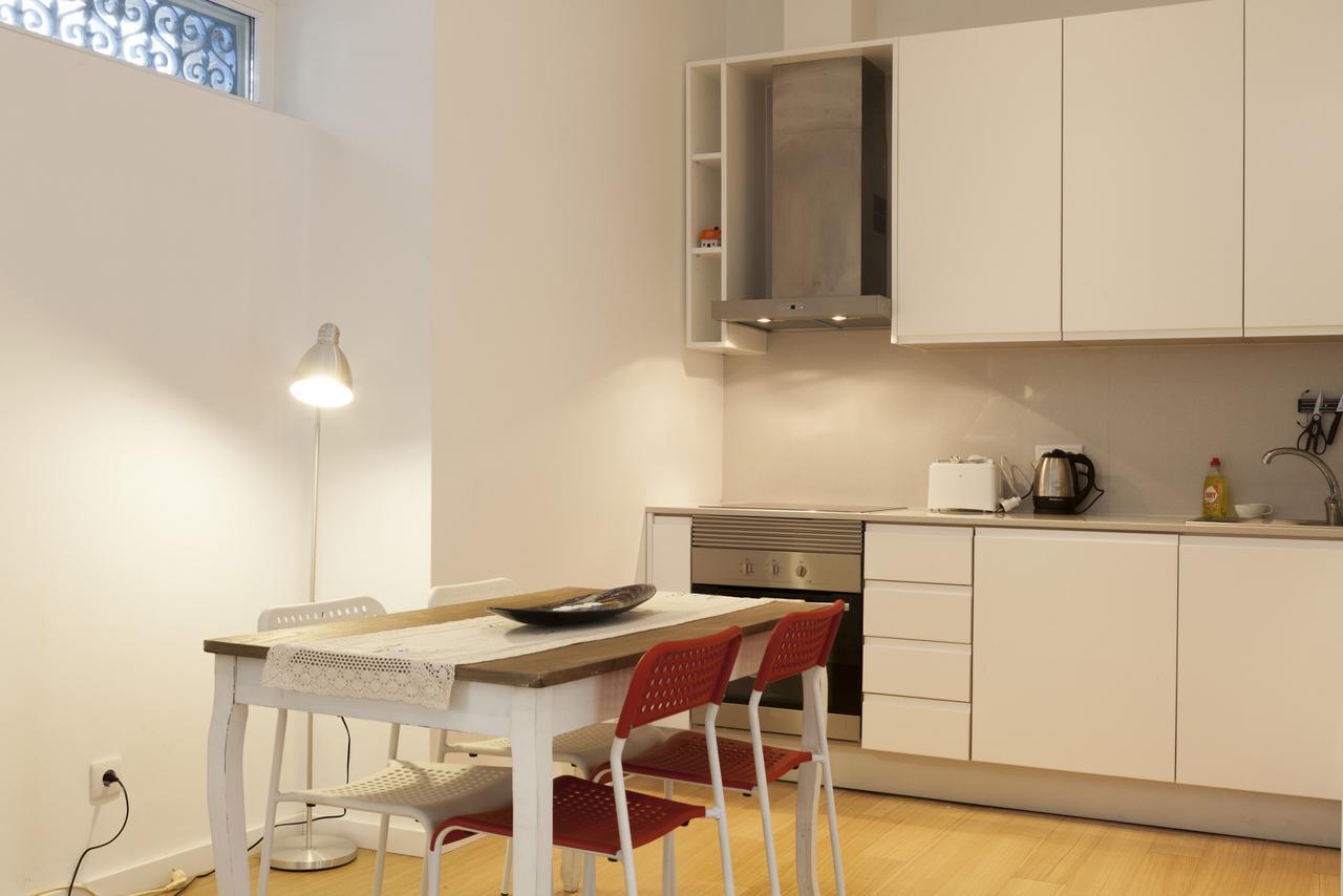 Downtown Blue Terrace By Homing Apartment