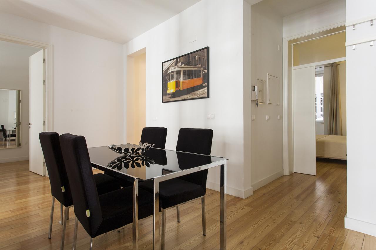 Downtown Brown By Homing Apartment