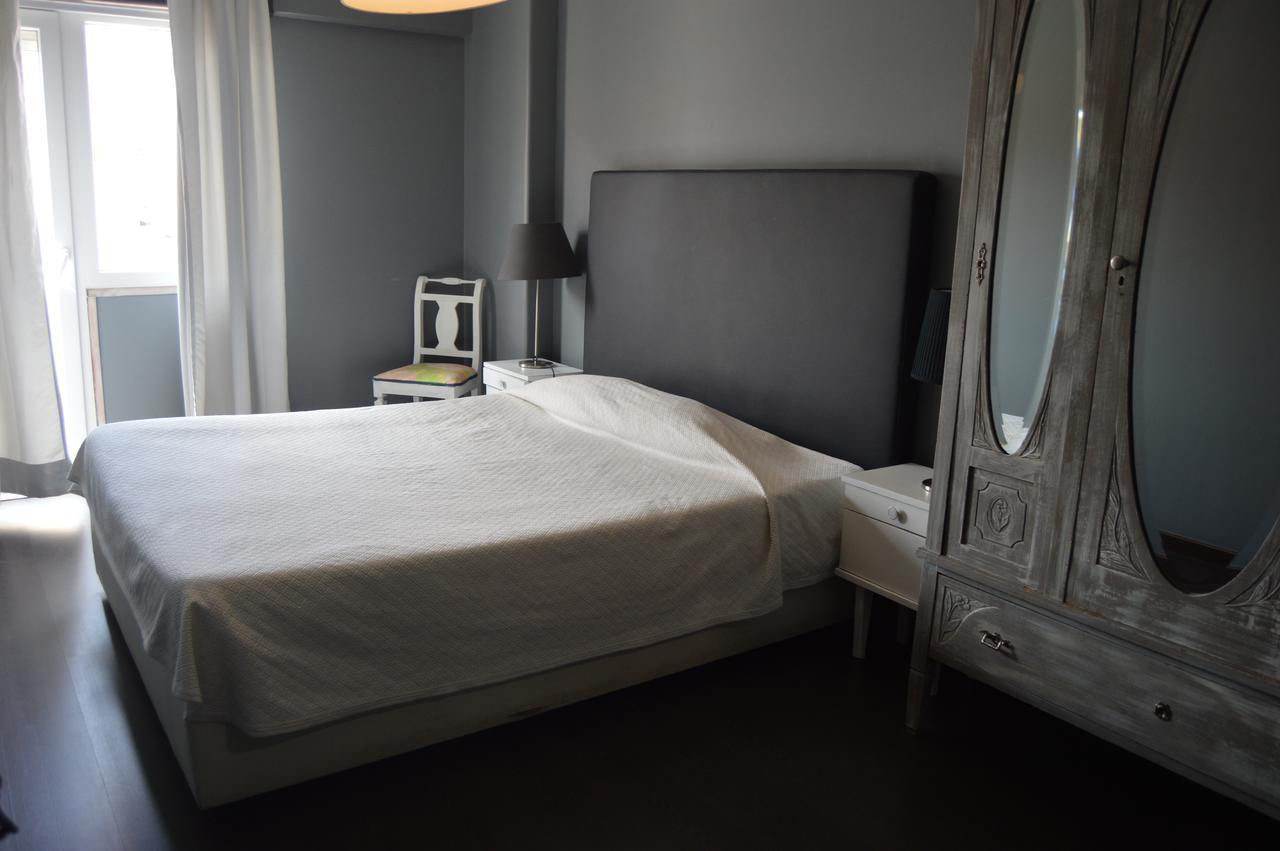 Wallis Sao Bento Lisbon