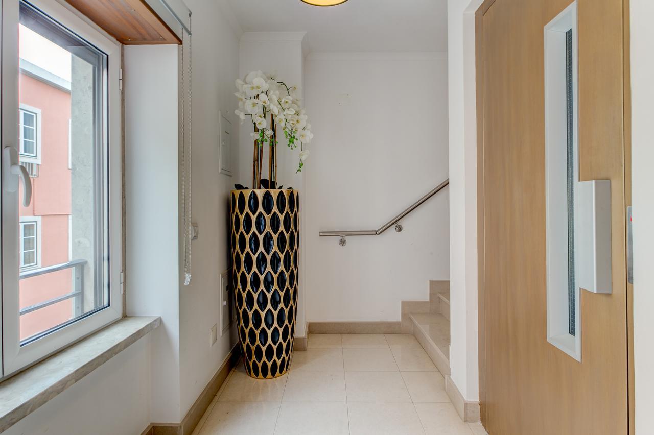 Empire Building By Homing *