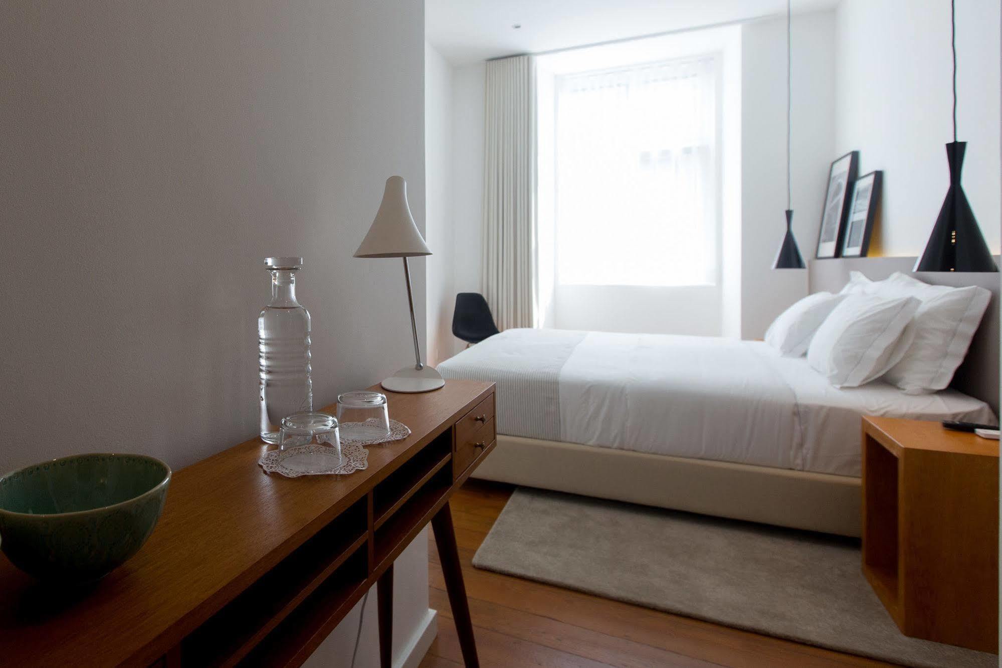 The 8 - Downtown Guest house