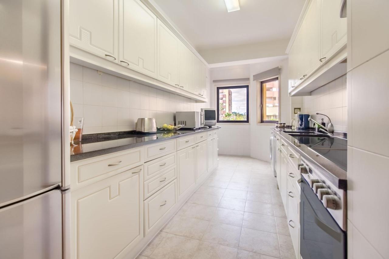 Place & Beyond Apartment Lisbon
