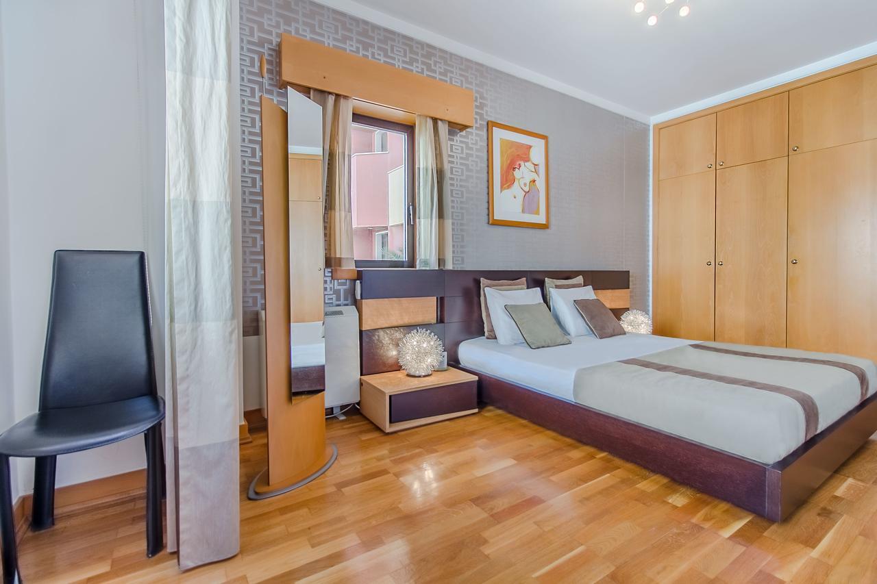 Place & Beyond Apartment Lisbon