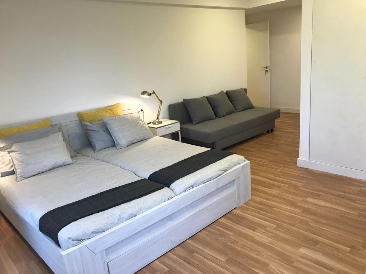 Republica83-campo Pequeno Guest house