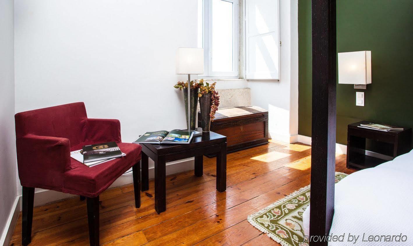 York House 4*